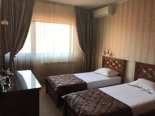 Отель Hotel Ana Констанца Двухместный номер с 2 отдельными кроватями-6